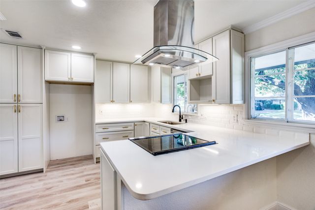 4117 Bilglade Road, Fort Worth, TX 76109