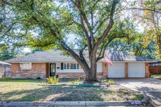 4117 Bilglade Road, Fort Worth, TX 76109
