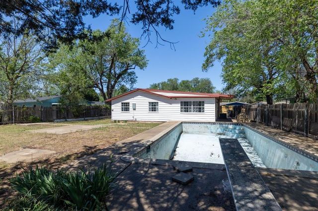 526 NW Glendale Drive, Lawton, OK 73507