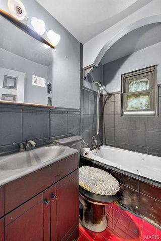 30 Jendale Court Court, Jennings, MO 63136