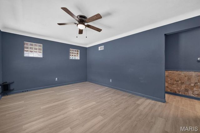 30 Jendale Court Court, Jennings, MO 63136