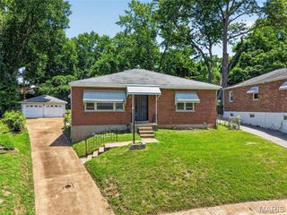 30 Jendale Court Court, Jennings, MO 63136