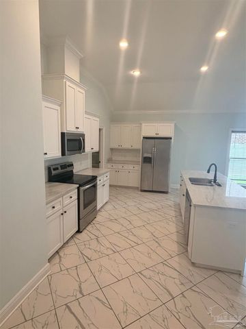 1506 Durant Ln, Cantonment, FL 32533