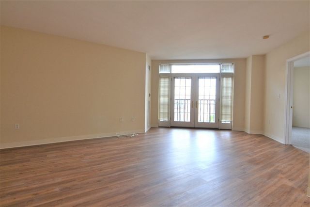 75 Peterborough 308, Boston, MA 02215