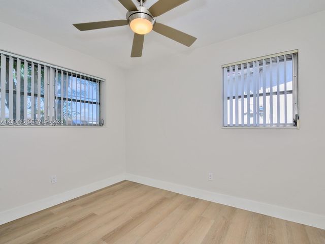 8691 NW 16th St, Pembroke Pines, FL 33024