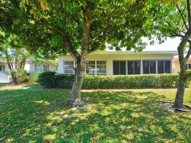 8691 NW 16th St, Pembroke Pines, FL 33024