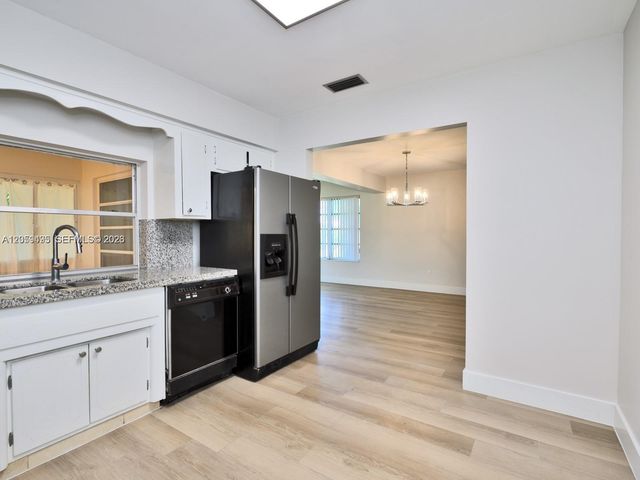 8691 NW 16th St, Pembroke Pines, FL 33024