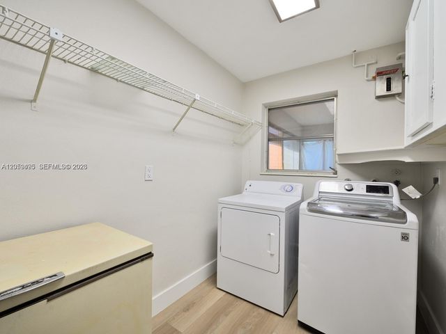 8691 NW 16th St, Pembroke Pines, FL 33024