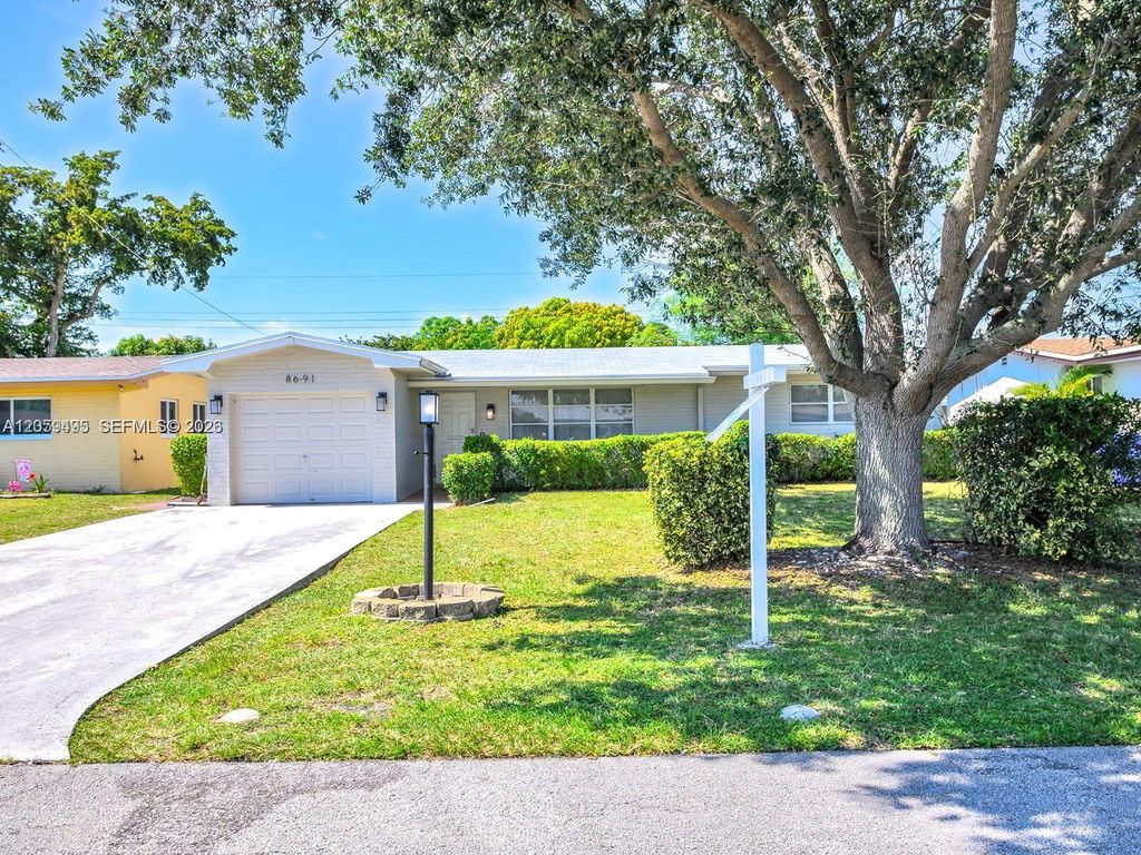 8691 NW 16th St, Pembroke Pines, FL 33024