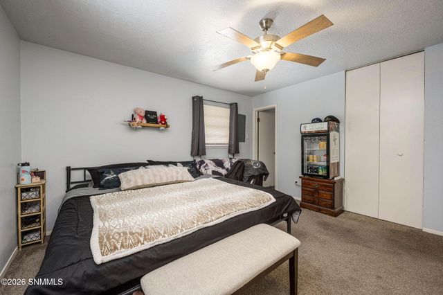 1025 Hickory Drive, Las Cruces, NM 88005