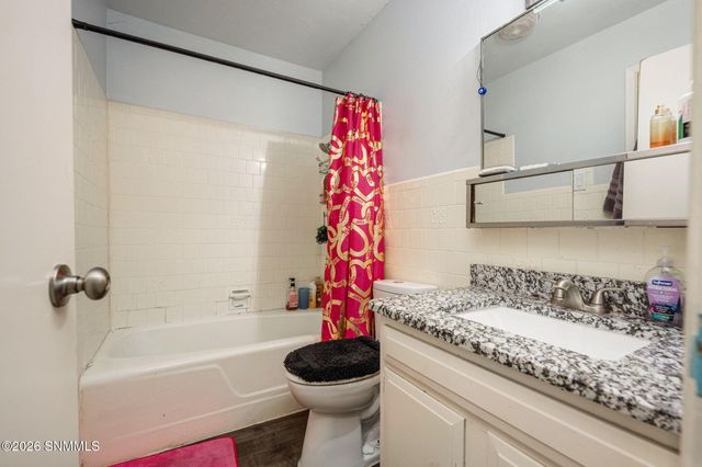 1025 Hickory Drive, Las Cruces, NM 88005
