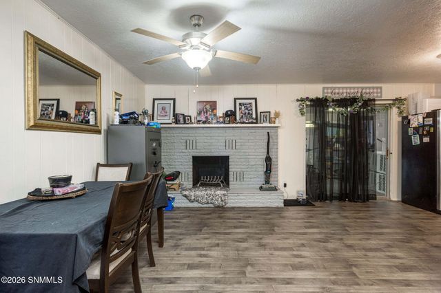 1025 Hickory Drive, Las Cruces, NM 88005
