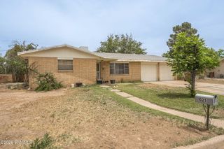 1025 Hickory Drive, Las Cruces, NM 88005