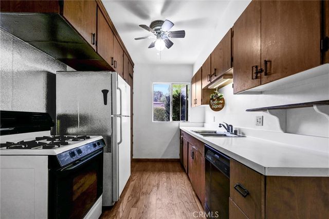 305 Raymondale Drive L, South Pasadena, CA 91030