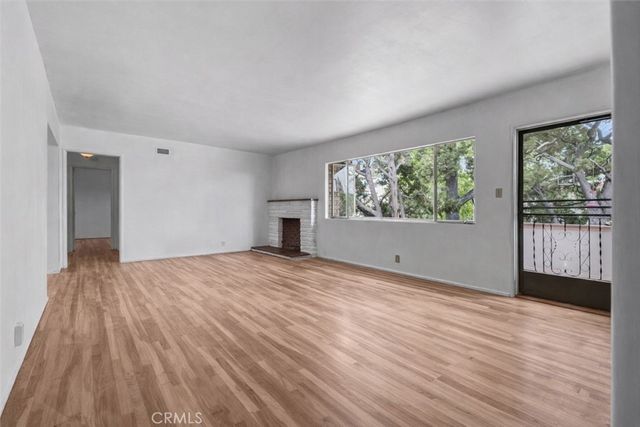 305 Raymondale Drive L, South Pasadena, CA 91030