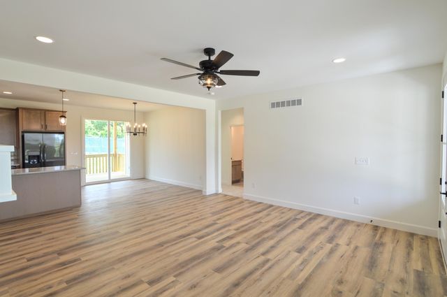 725 Ezra Drive, Taylor Mill, KY 41015