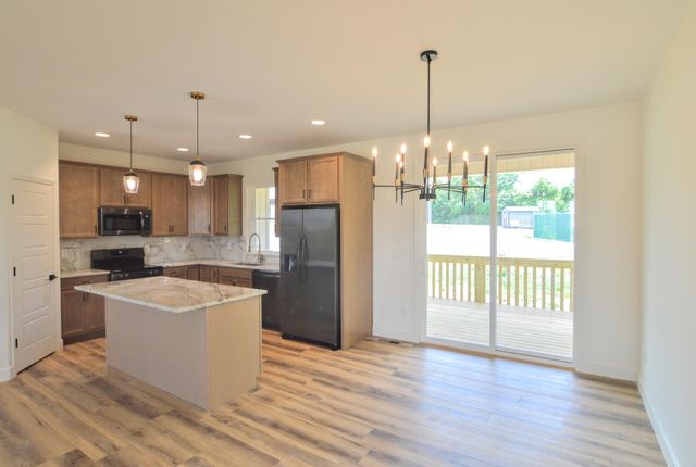 725 Ezra Drive, Taylor Mill, KY 41015