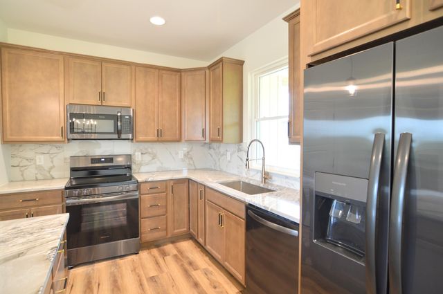 725 Ezra Drive, Taylor Mill, KY 41015
