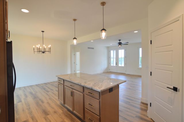 725 Ezra Drive, Taylor Mill, KY 41015