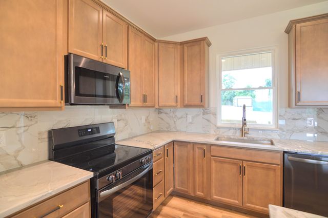 725 Ezra Drive, Taylor Mill, KY 41015