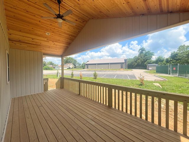725 Ezra Drive, Taylor Mill, KY 41015
