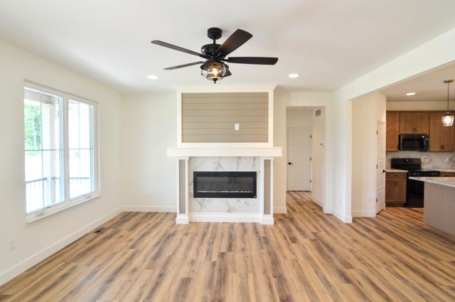 725 Ezra Drive, Taylor Mill, KY 41015