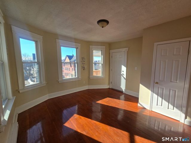 75 Alma Street, Waterbury, CT 06705