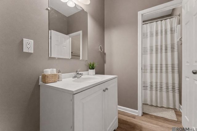 2352 Marci Ct, Baton Rouge, LA 70807