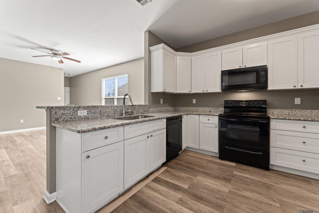 2352 Marci Ct, Baton Rouge, LA 70807