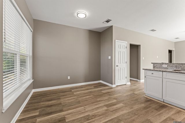 2352 Marci Ct, Baton Rouge, LA 70807