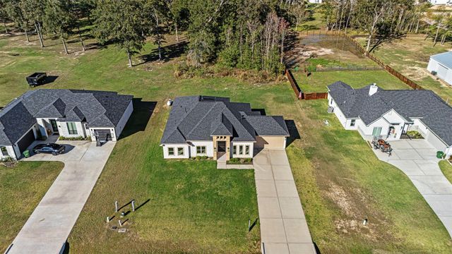 499 Road 6609, Dayton, TX 77535