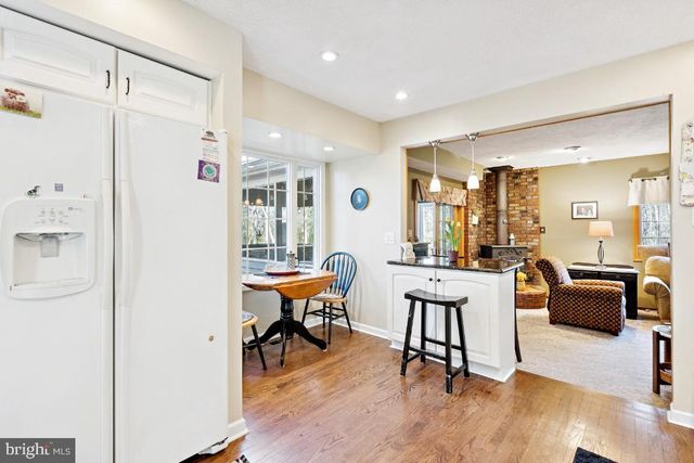 110 PARK CT E, Medford, NJ 08055