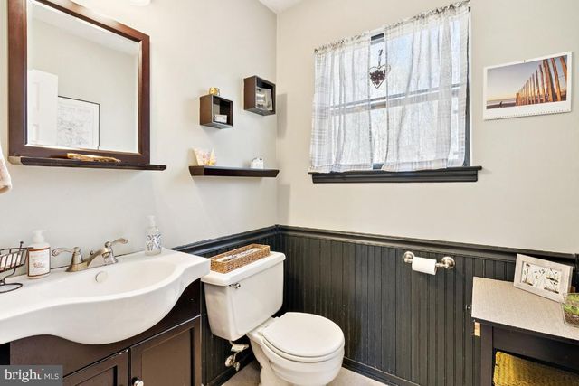 110 PARK CT E, Medford, NJ 08055