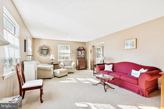 110 PARK CT E, Medford, NJ 08055