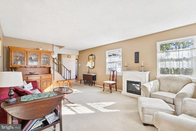 110 PARK CT E, Medford, NJ 08055