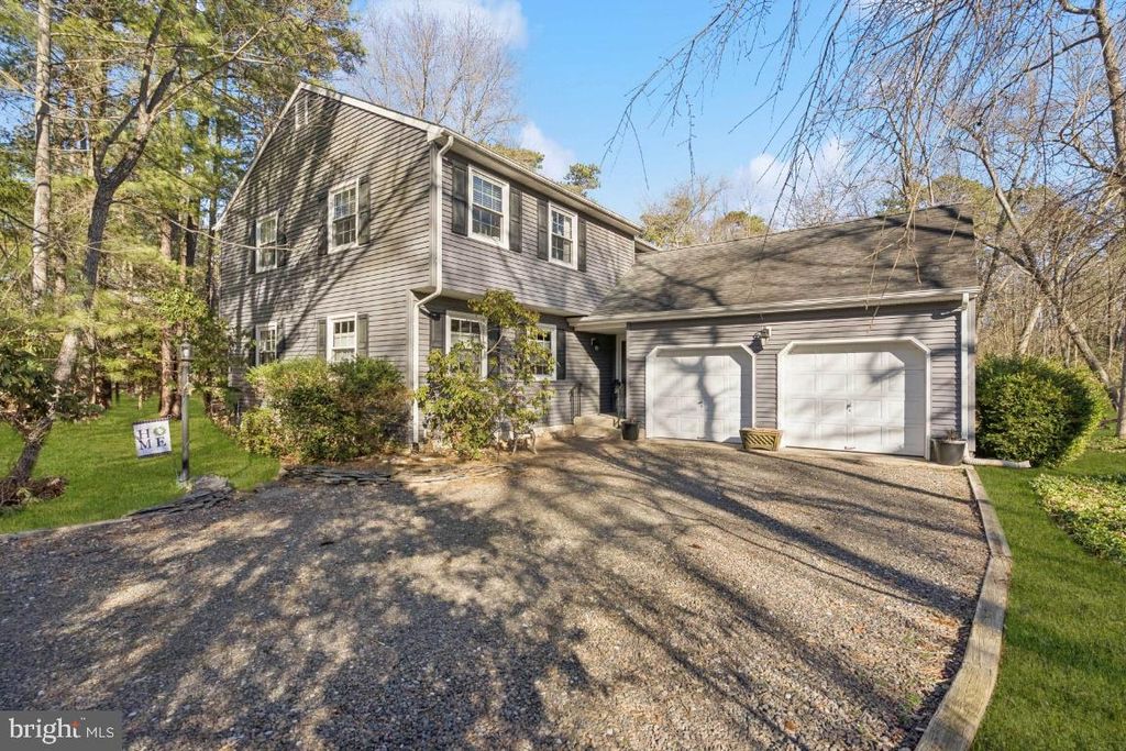 110 PARK CT E, Medford, NJ 08055