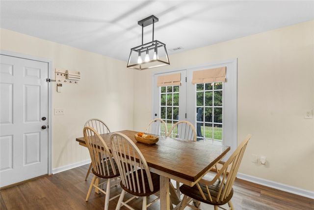 102 Lochenshire Place, Belton, SC 29627