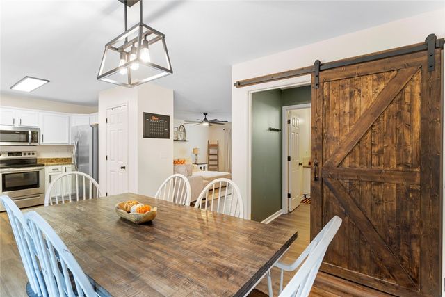 102 Lochenshire Place, Belton, SC 29627