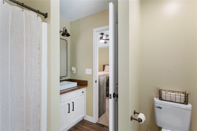 102 Lochenshire Place, Belton, SC 29627