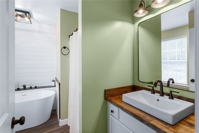 102 Lochenshire Place, Belton, SC 29627