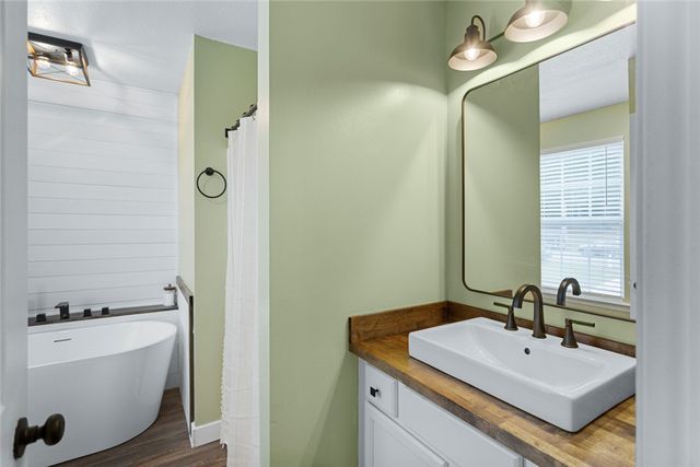 102 Lochenshire Place, Belton, SC 29627