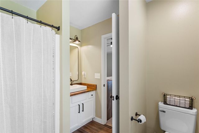 102 Lochenshire Place, Belton, SC 29627