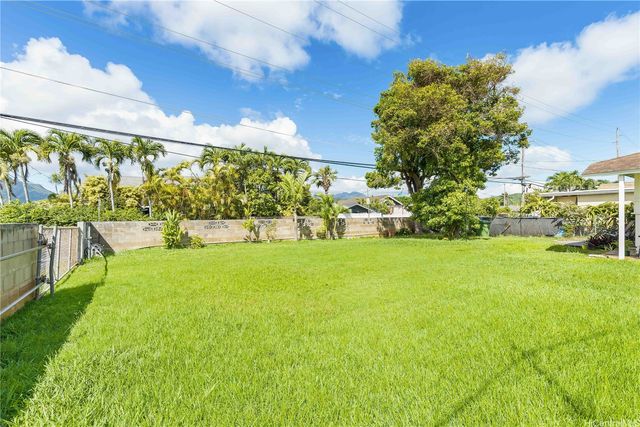 320 Oneawa Street, Kailua, HI 96734