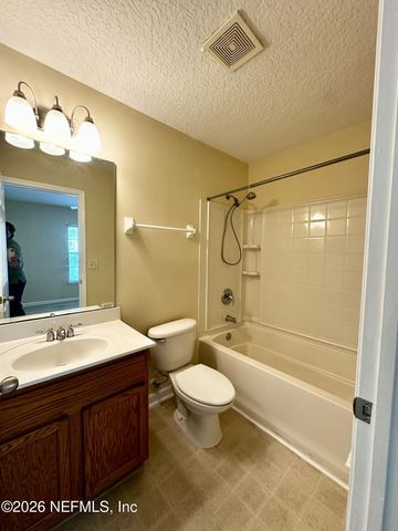 1496 FIELDVIEW Drive, Jacksonville, FL 32225