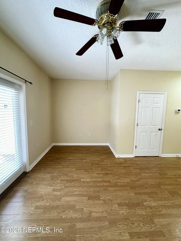 1496 FIELDVIEW Drive, Jacksonville, FL 32225