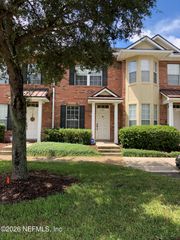 1496 FIELDVIEW Drive, Jacksonville, FL 32225