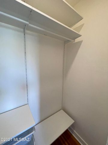 1041 E Grant Road, Tucson, AZ 85719