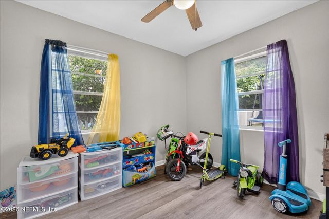 5257 WOODCREST Road, Jacksonville, FL 32205