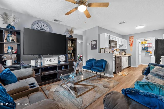 5257 WOODCREST Road, Jacksonville, FL 32205