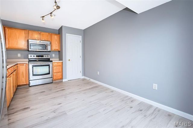 2562 Coppergate Square Drive H, St Louis, MO 63129